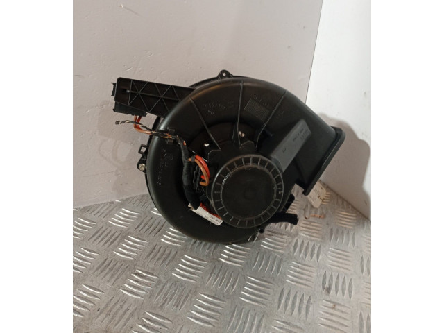 Вентилятор печки    6Q1820015H   Volkswagen Polo IV 9N3