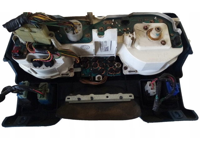 Přístrojová deska Mitsubishi Pajero 2013 MB723900