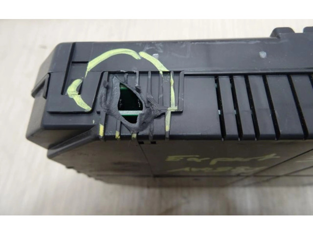 Pojistková skříňka Peugeot Expert 2020