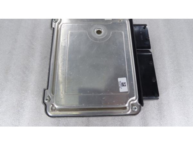 Řídící jednotka 03L906018EB, 0281017380 Seat Alhambra (Mk2) 2010