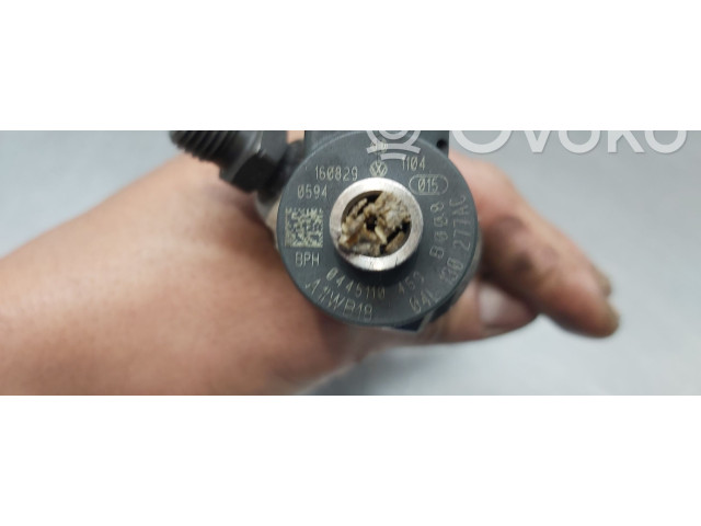 Vstřikovač 04L130277AC, 0445110469 Skoda Octavia Mk3 (5E) CRM