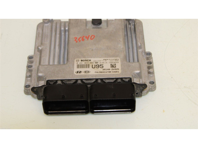 Блок управления впрыском 391402A925, 0281033002   KIA Ceed