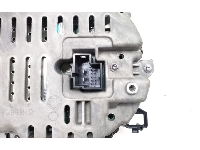 Přístrojová deska Mercedes-Benz E W213 2017 A2139008019