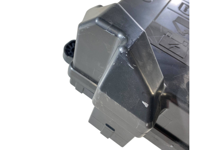 Pojistková skříňka 84180486 Chevrolet Camaro 2020