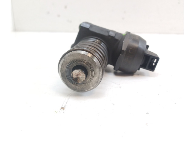 Vstřikovač 0414720232   Volkswagen Caddy    BST 