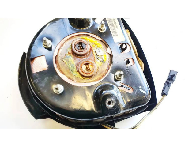 Подушка безопасности водителя Dodge Magnum