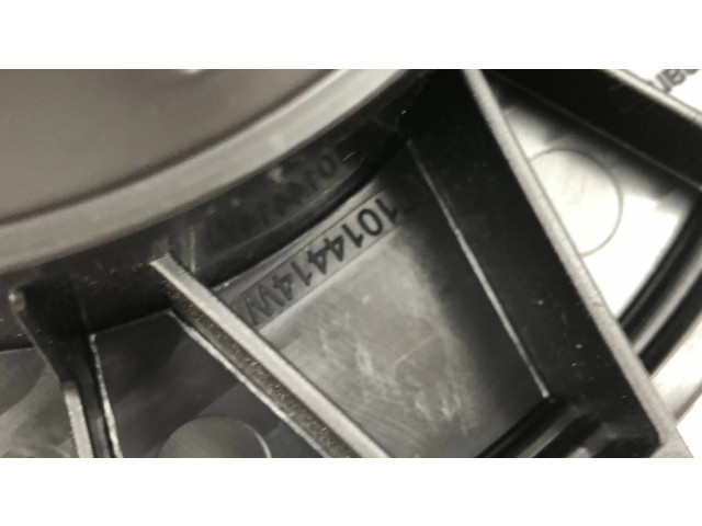 Вентилятор печки T1014417J BMW 3 GT F34