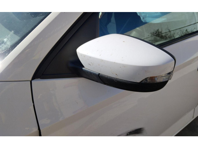 Зеркало электрическое        Skoda Fabia Mk3 (NJ)  2015 - 2021 года   
