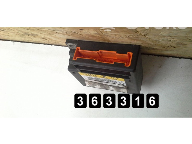 Блок управления двигателя 9656888880   Citroen C2