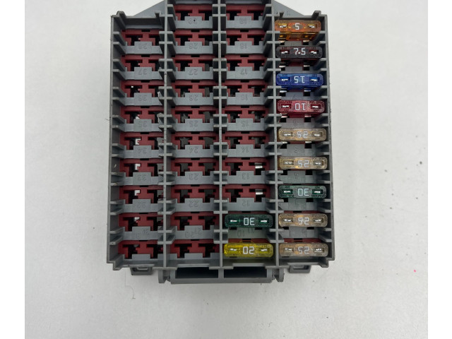 Блок предохранителей  9162439, 9162439   Volvo V70    