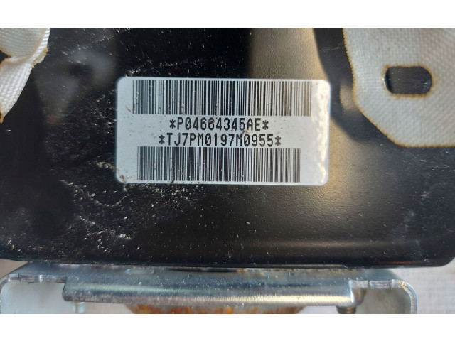 Подушка безопасности пассажира P04664345AE Jeep Patriot