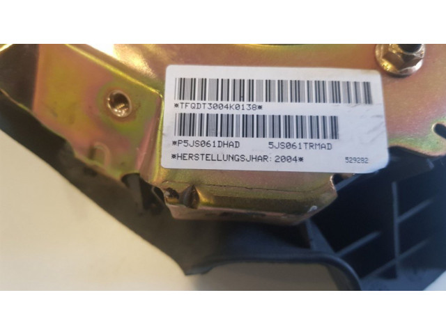 Подушка безопасности водителя 30346276B   Jeep Cherokee