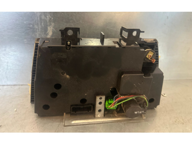 Блок управления климат-контролем    Volvo V70