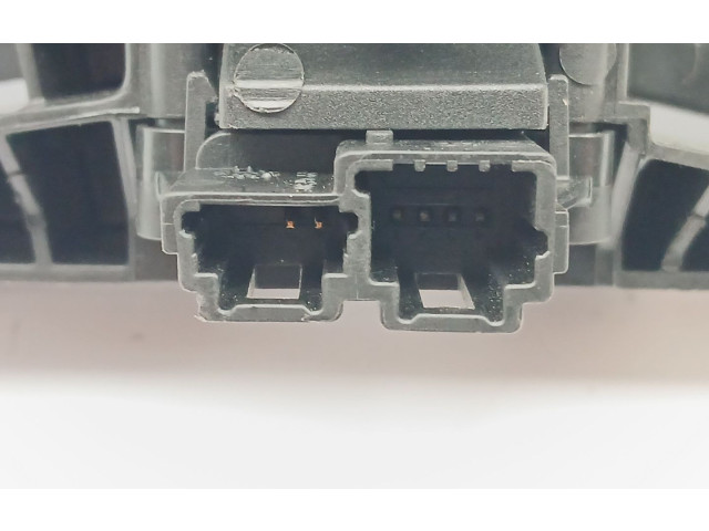 Подушка безопасности водителя 255672302R   Dacia Sandero II