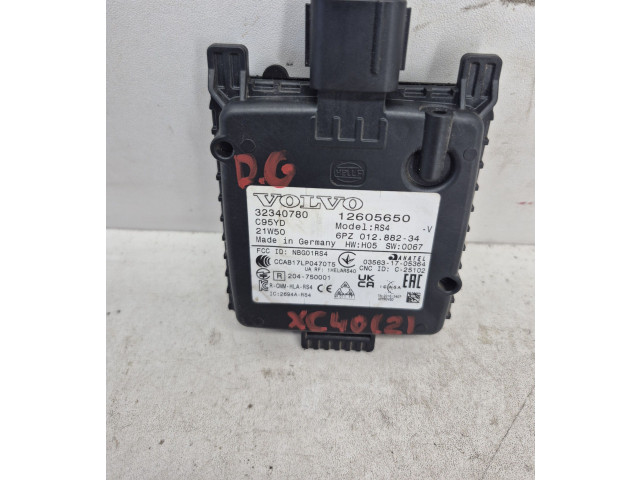 Датчик слепых зон 32340780 Volvo XC40