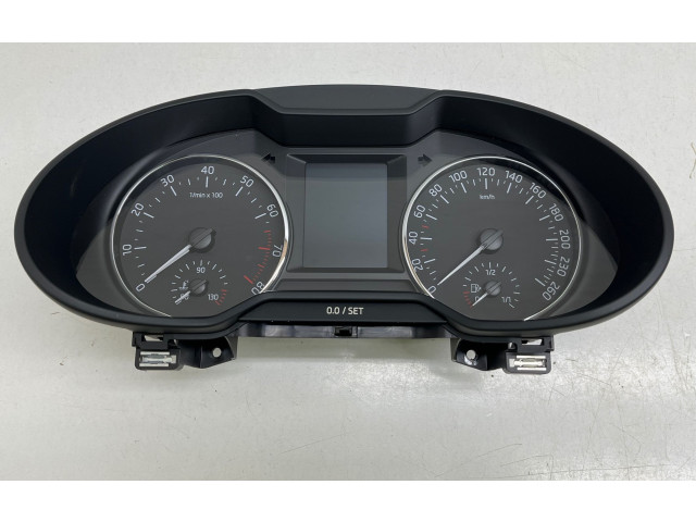 Панель приборов 5E0920780B Skoda Octavia Mk3 (5E)