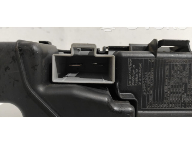 Блок предохранителей 13800159, 13800159   Volvo V70    