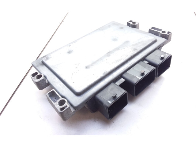 Řídící jednotka 8200406058, 8200400246 Renault Clio II 2001