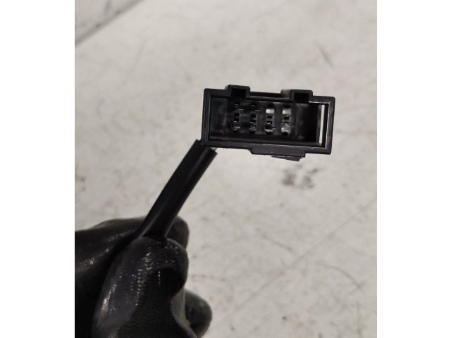 Зеркало электрическое Skoda Fabia Mk2 (5J) 2007 - 2014 года