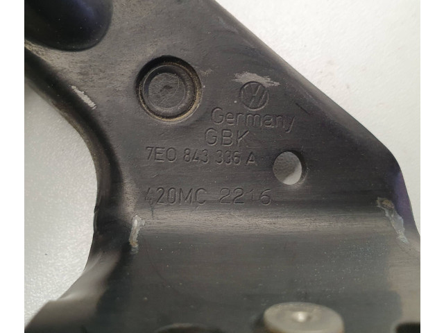 Средняя направляющая ролика / средний шарнир