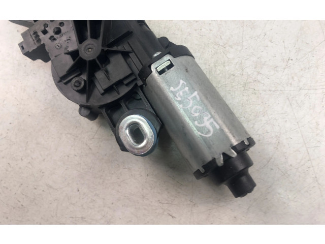 Моторчик дворников 30663891    Volvo V70