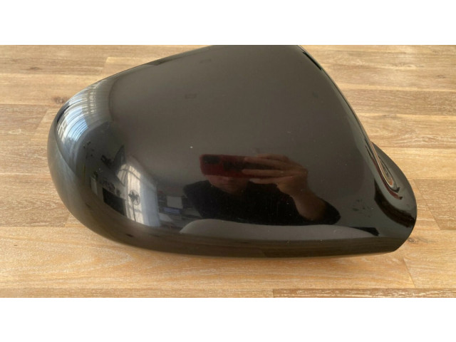 Пластиковая отделка зеркала