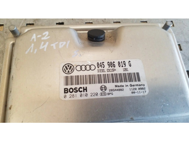 Блок управления двигателя 045906019G, 0281010220 Audi A2