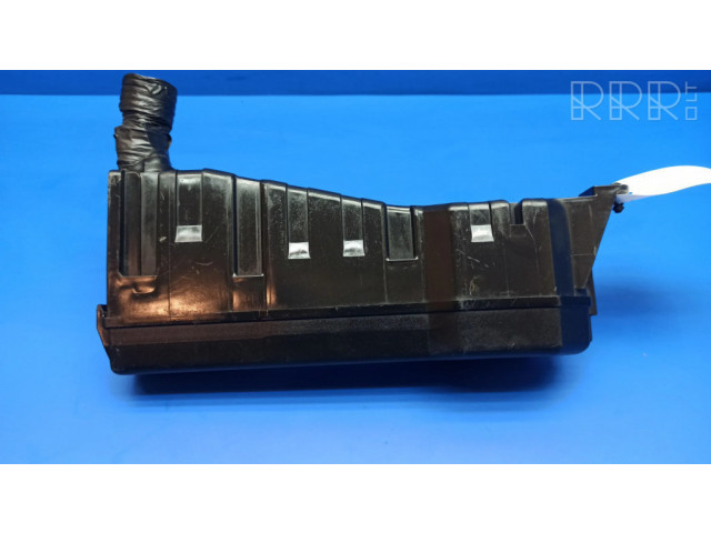 Pojistková skříňka Z40 Lexus SC 430 2001