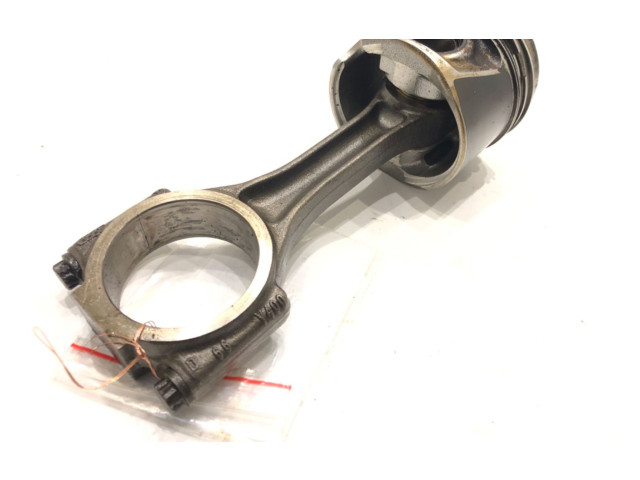  Поршень с шатуном  BMN  Skoda Octavia Mk2 (1Z)  