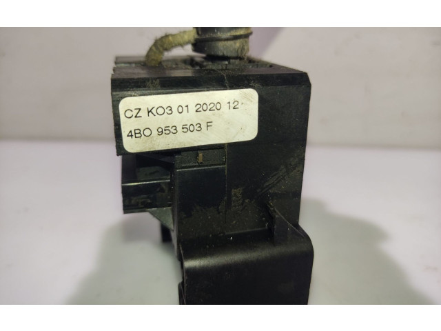 Ручка стеклоочистителей 4B0953503F Audi A3 S3 8L