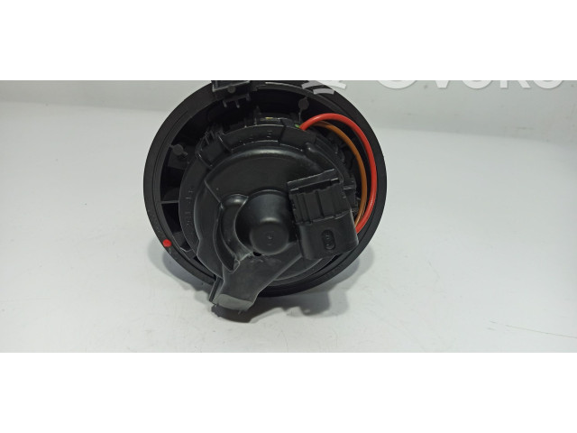 Вентилятор печки    272108177R   Dacia Sandero