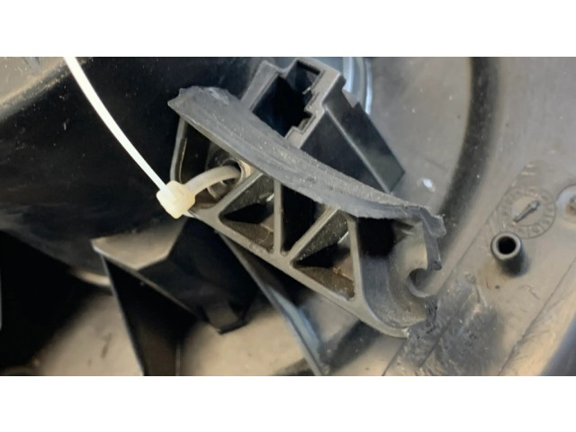 Вентилятор печки    6Q1820015G   Volkswagen Polo IV 9N3