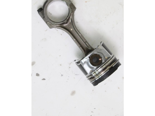 Píst 132010R011, 132010R011   Toyota RAV 4 (XA30)    2AD-FHV 