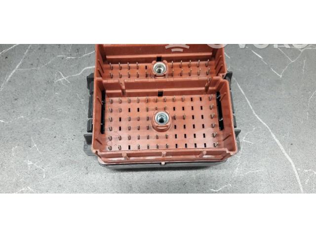   Pojistková skříňka 15322928   Chevrolet Venture 2000