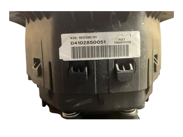 Подушка безопасности водителя 1560915200, D4102850051 Alfa Romeo Giulietta