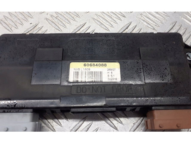 Панель приборов 60684088 Alfa Romeo 159