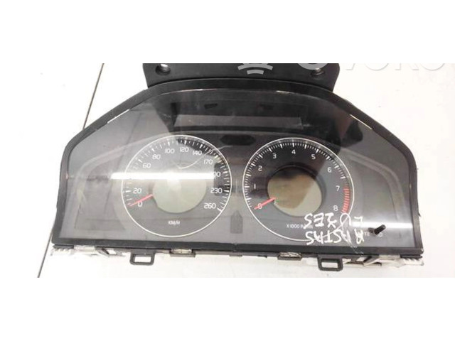 Панель приборов 31270898AA, 69399260U   Volvo V70       