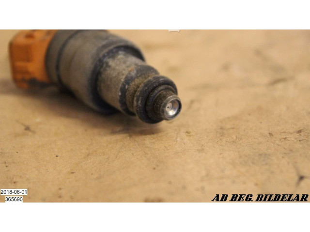 Vstřikovač 4612402 Chrysler Voyager R