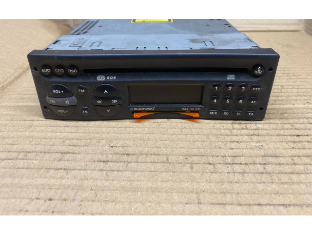 Pojistková skříňka 7646830010, RD126 Mercedes-Benz C W202 2000