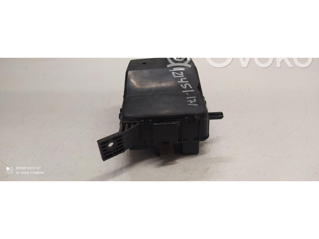 Pojistková skříňka 91210-22000 Hyundai Accent 1997