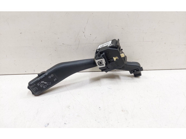 Ручка поворотов/ фонарей 1K0953513G, 01103512 Skoda Octavia Mk2 (1Z)