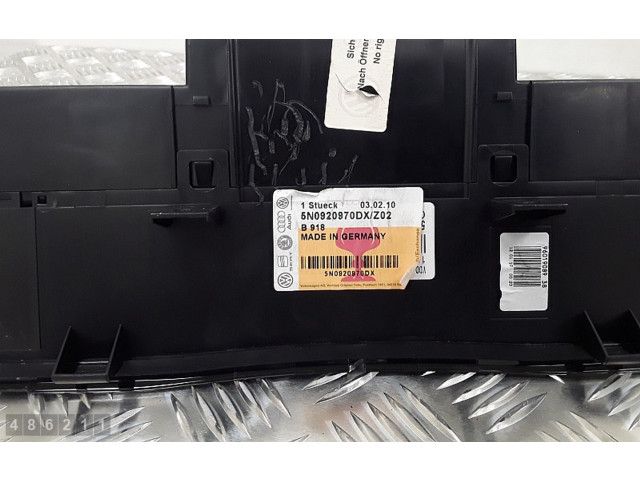 Přístrojová deska Volkswagen Tiguan 2009 5N0920970DX