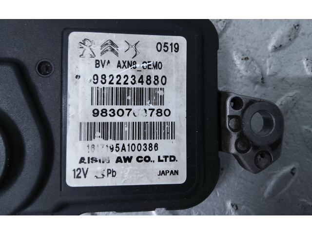 Блок управления коробкой передач 9822234880, 9830766780   Citroen Jumpy