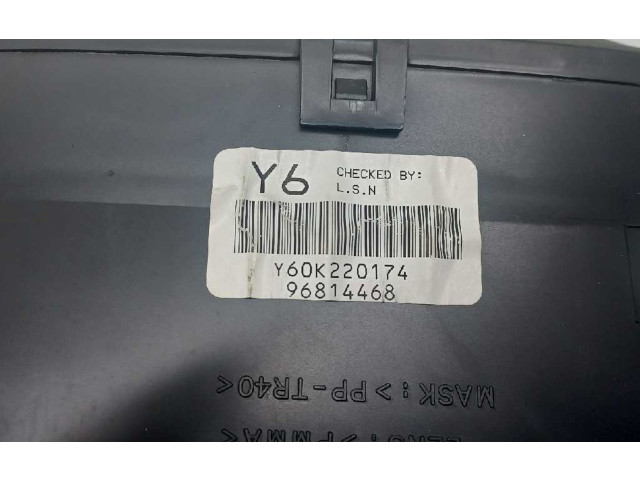 Панель приборов 96814468, Y60K220174   Chevrolet Aveo       