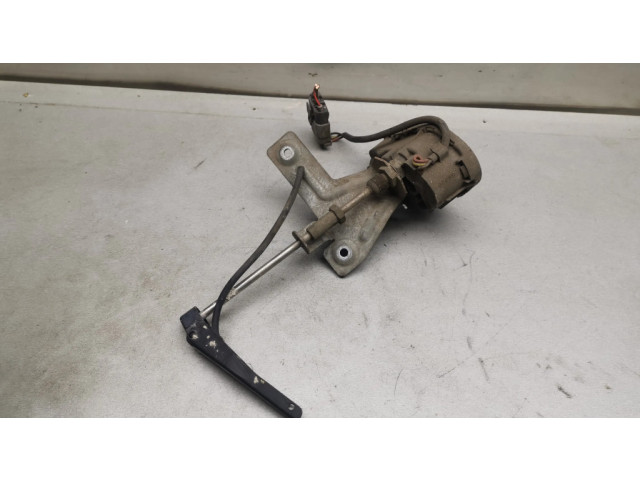 Моторчик стеклоочистителя 0390206915    Saab 9000 CD