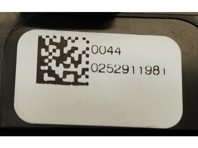 Дисплей    11A907049, 11A907049WHS   Cupra Leon