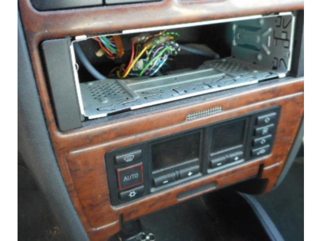 Зеркало электрическое        Audi A3 S3 8L  1996 - 2003 года   