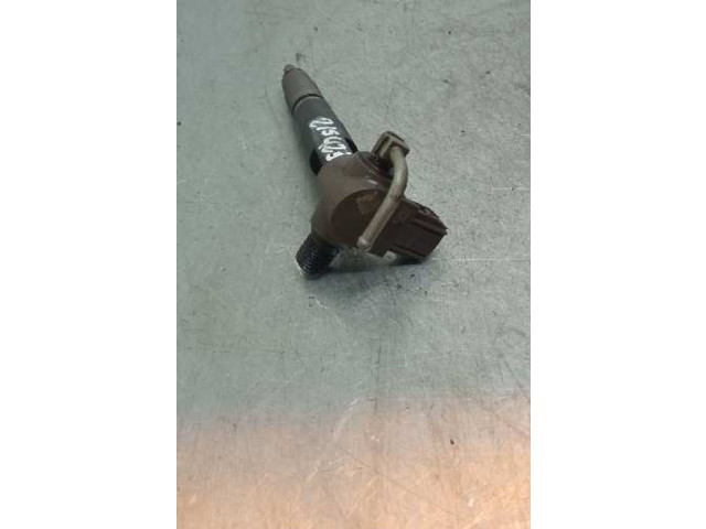 Форсунка B6110C10    Subaru Forester SF   