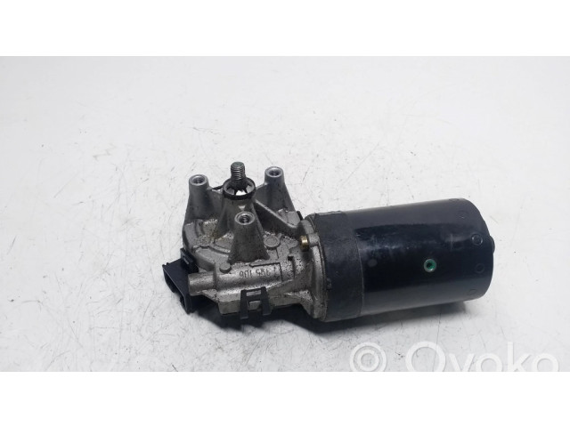 Двигатель стеклоочистителей