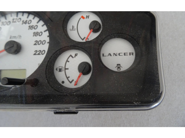 Панель приборов MR168064, 777850 Mitsubishi Lancer